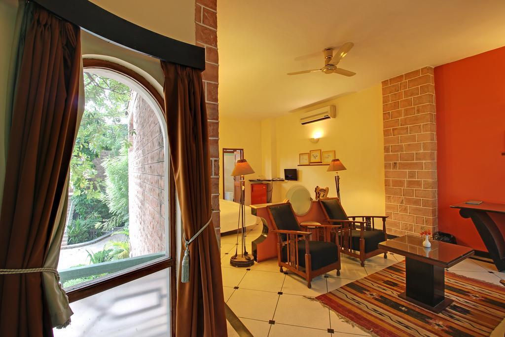 Hotel Inn Season Mahamandir Экстерьер фото